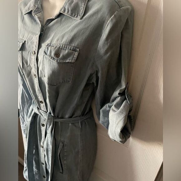 Women’s Banana Republic Belted Denim Dress Size 4 - Picture 3 of 6